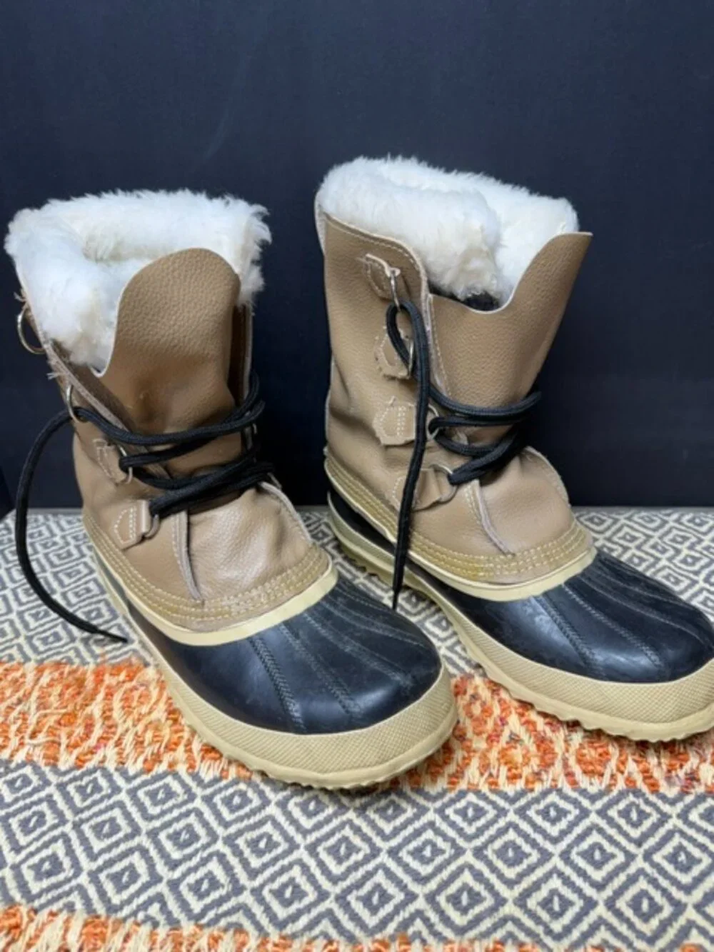 Sorel Manitou Woman's Size 7